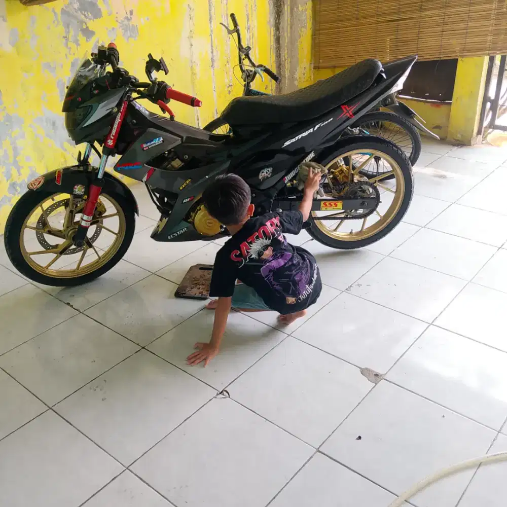 Suzuki satria fu