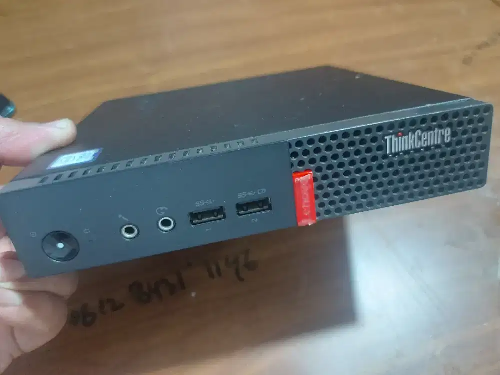 CPU lenovo ThinkCentre M710Q Core i5 gen 7 Ram 8gb ssd 256gb