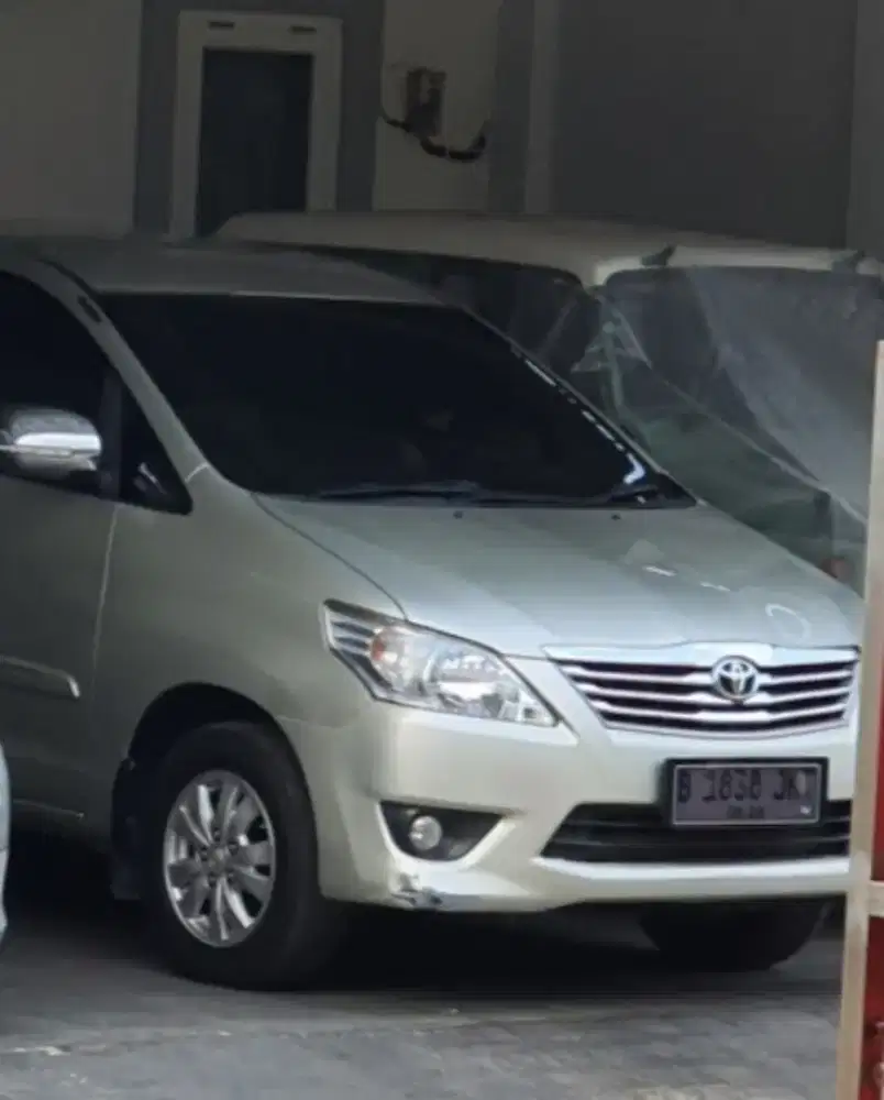 Inova innova Diesel G Matic 2013