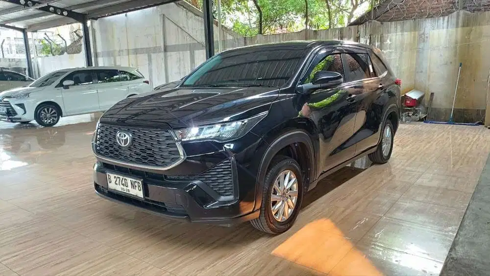 Toyota Kijang Innova 2023 Bensin