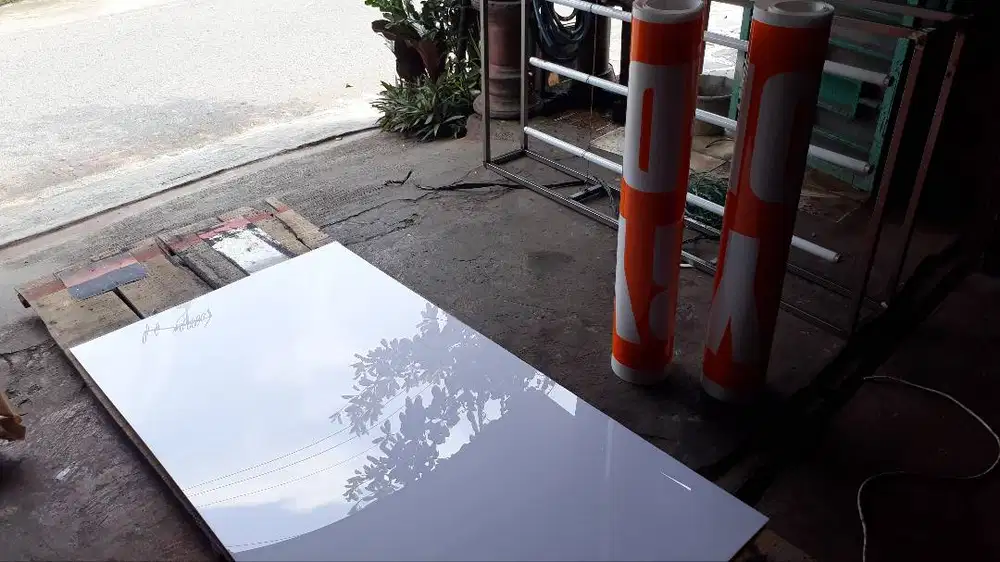 Reklame, Advertising, Neon Box, Papan Nama, Huruf Timbul di Soloraya