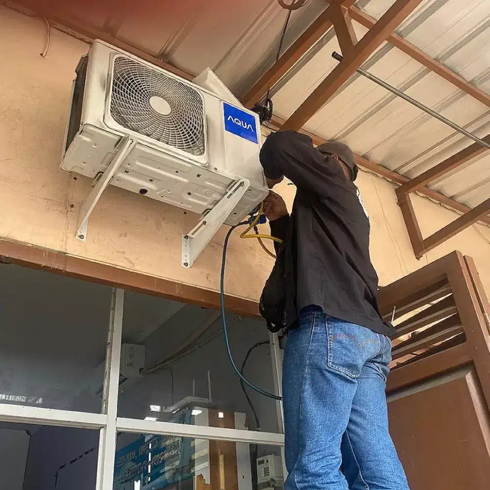 Service Ac,Kulkas,Pompa Air,Mesin Cuci dan Bongkar Pasang AC.