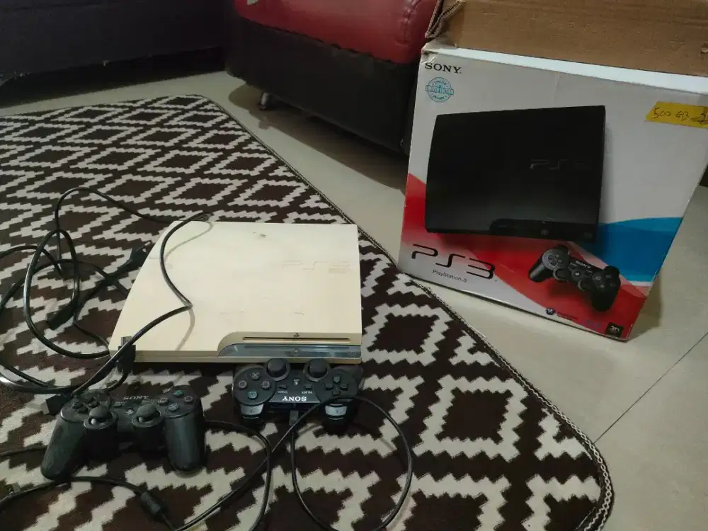 PS3 Slim 500GB Putih Limited Edition Fullset 2 Stik - Jarang Dipakai