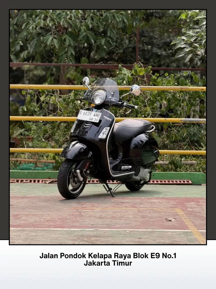 TERMURAH PIAGGIO VESPA GTS 150 3V IE TAHUN 2015 WARNA NERO VULCANO