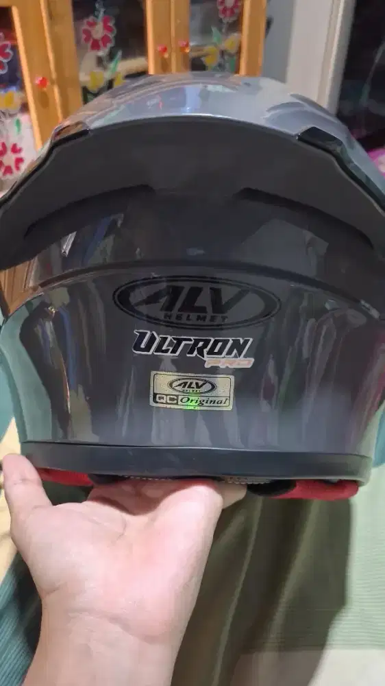 Helm ALV Ultron Pro Grey Glossy ukuran L