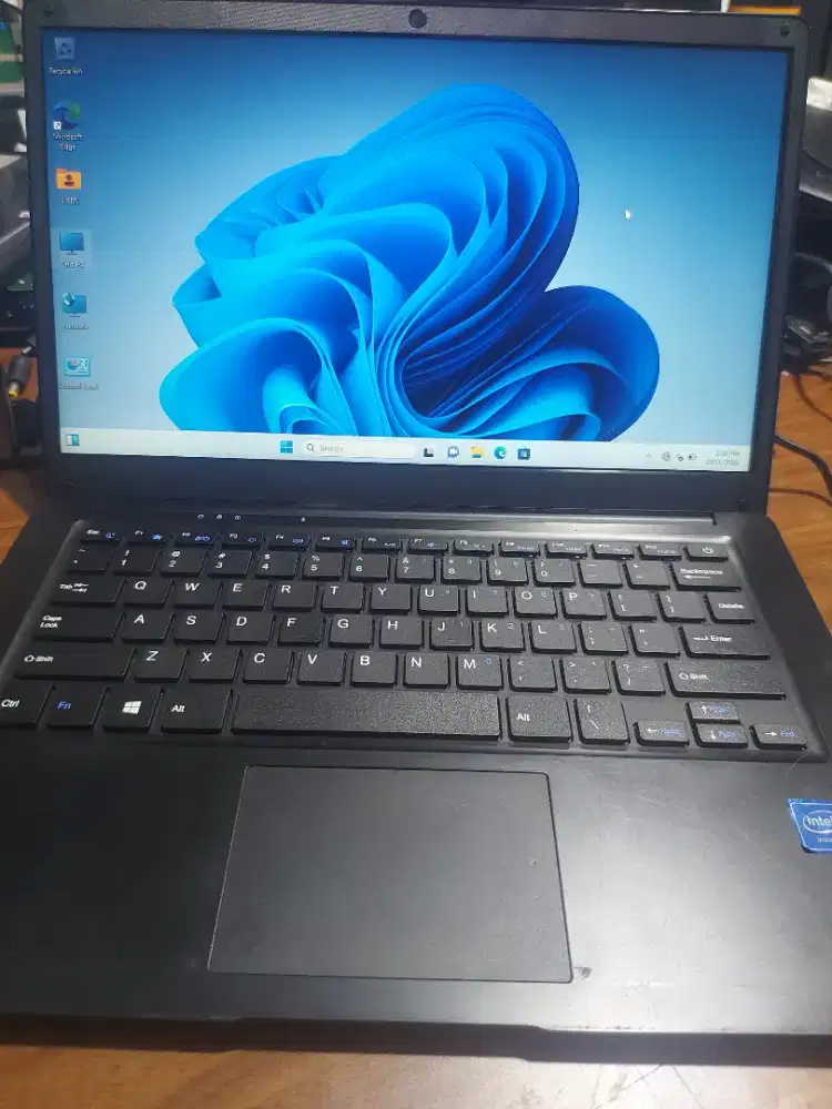 Axioo Mybook 14  proc N4000 ram 8gb  ssd  2566