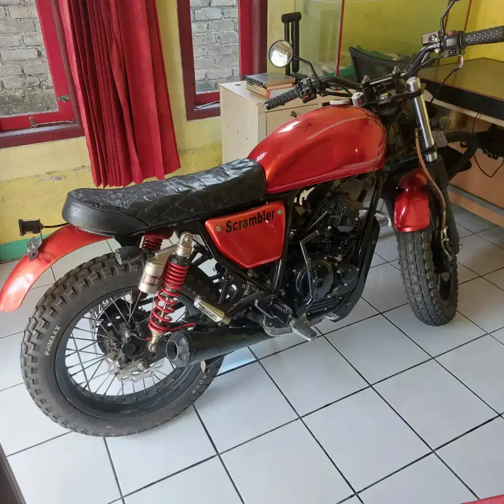 Yamaha Scorpio Custom Scrambler