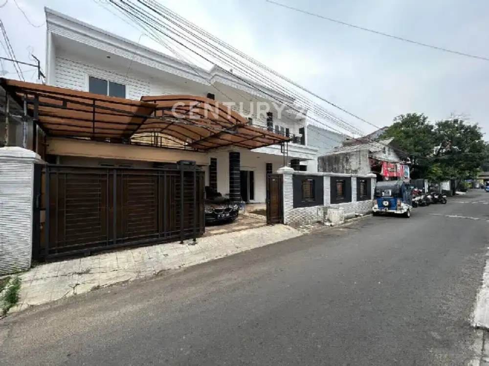 Jarang  Ada Rumah 2 Lantai Furnish Di Menteng Dalam
