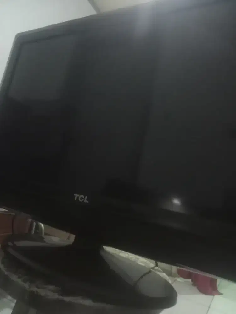 Tv analog 32, in tcl bagus