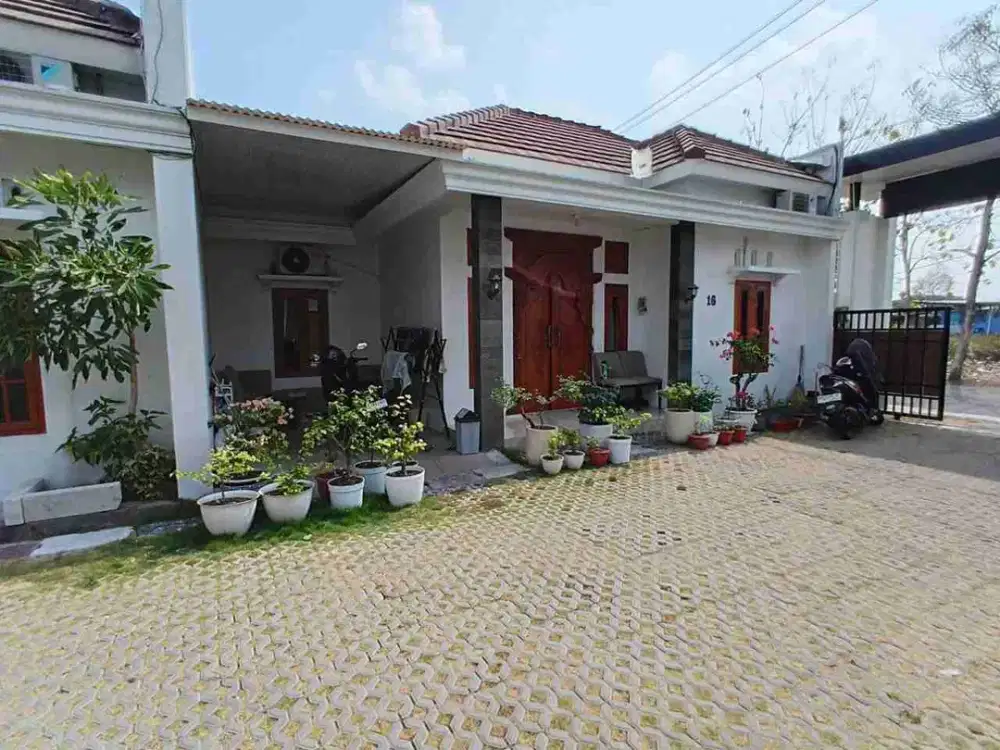 Rumah Cantik Bonus Furnish Mewah Siap Huni di Perum. Sawahan Dekat Pintu Tol Solo