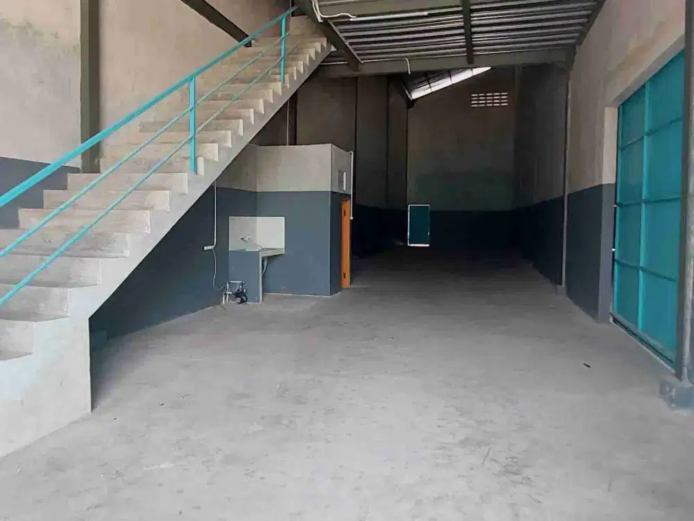 DISEWAKAN GUDANG TEGAL ALUR