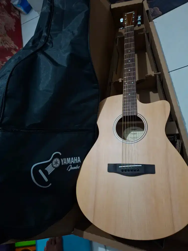 Gitar Yamaha FS400C