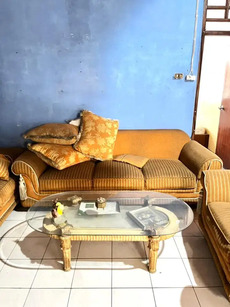 Set Sofa Meja Ruang Tamu