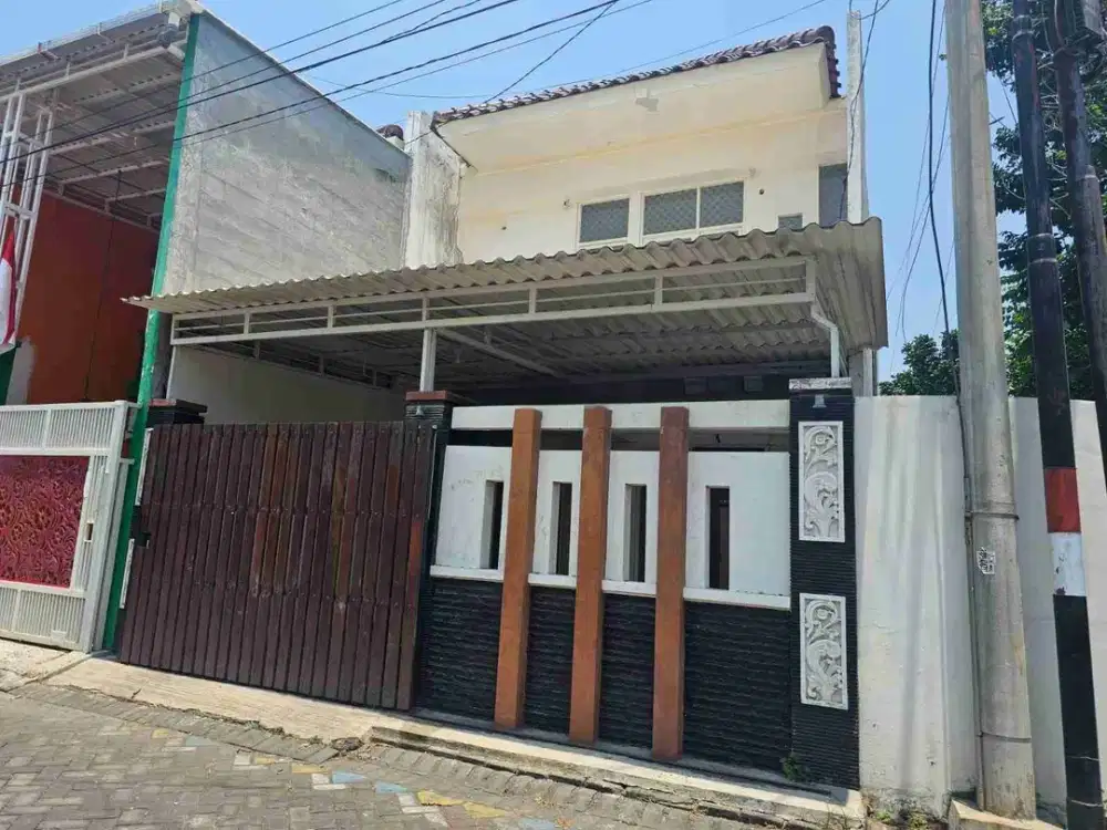 Rumah Murah 2 Lantai siap Huni di Perum Green Lake, Wonorejo, Sby Timur