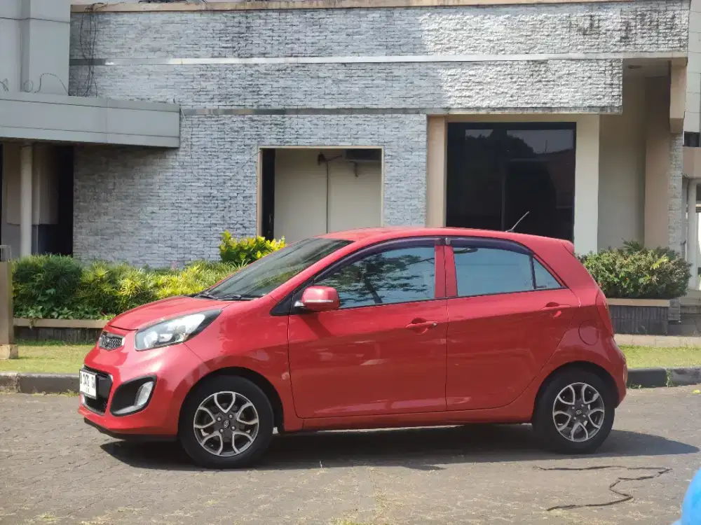 Picanto SE 2012 Matic Merah Km Low