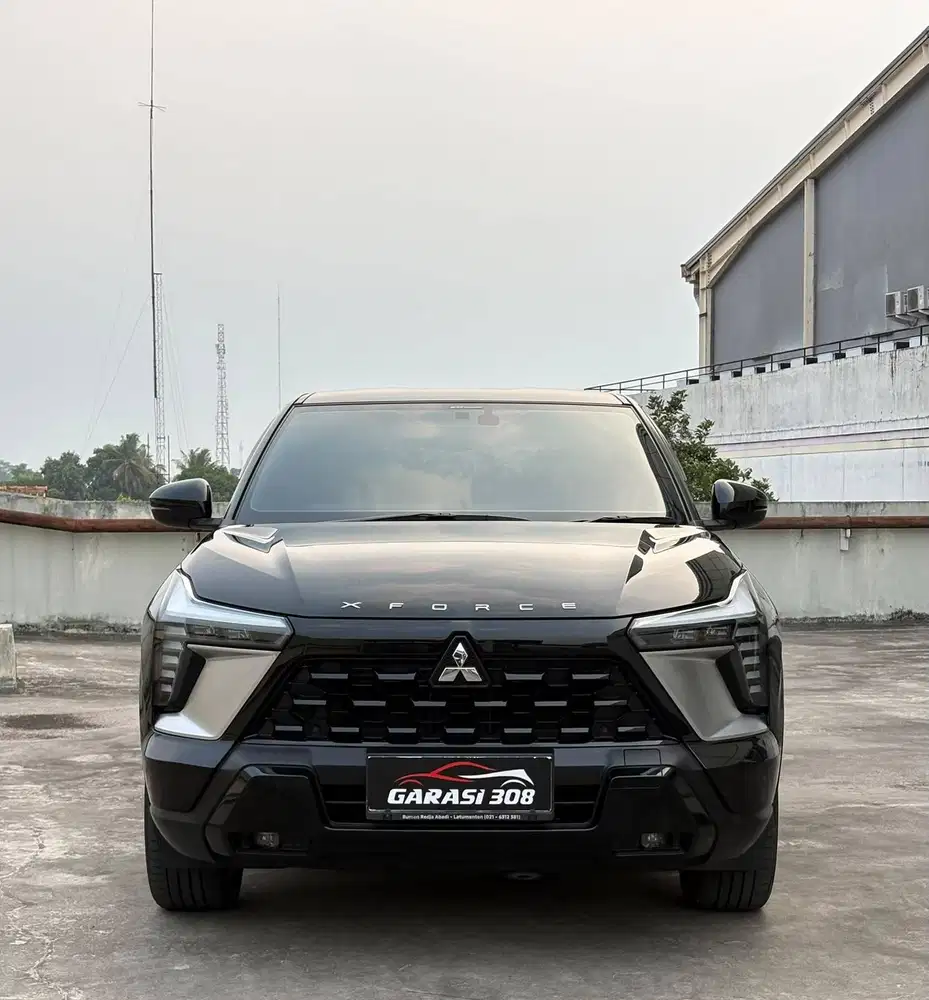 Mitsubishi Xforce Ultimate 4x2 AT 1.5 CVT 2024 Hitam