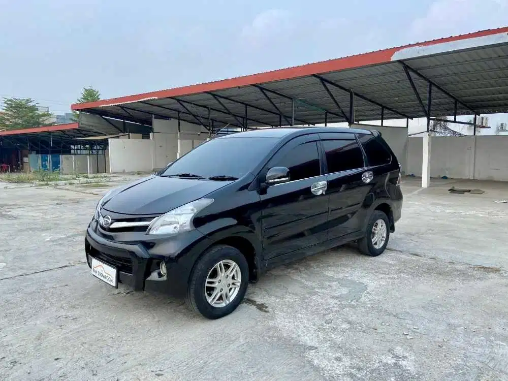 DAIHATSU XENIA R AT 2012