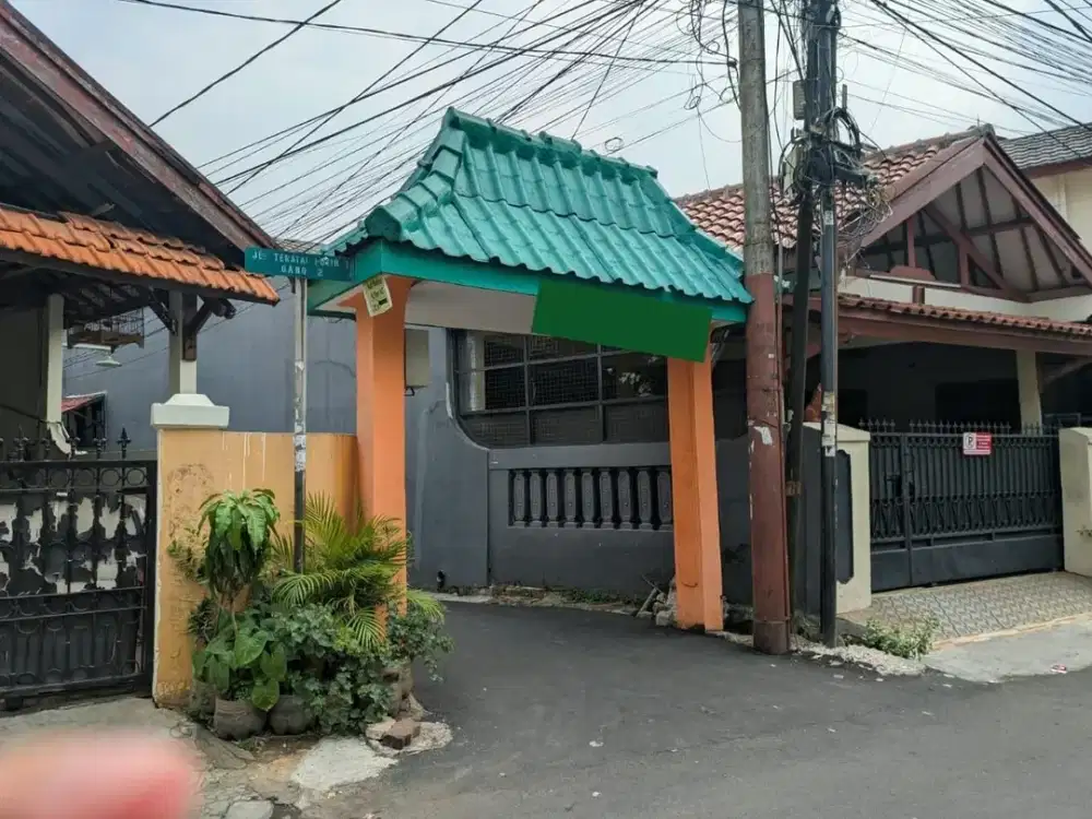 DIJUAL RUMAH MINIMALIS 700 JUTAAN SIAP HUNI STRATEGIS DI MALAKA SARI KLENDER JAKARTA TIMUR