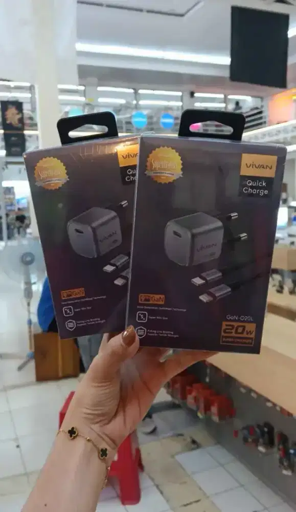 SET CHARGER LIGHTNING