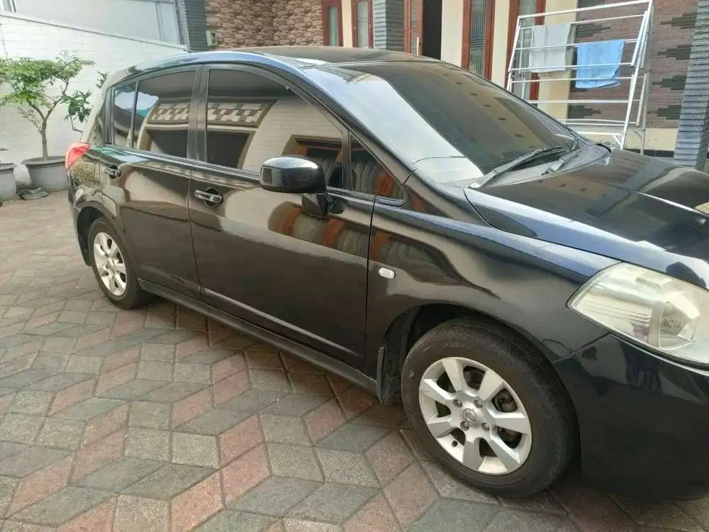Nissan Latio 2008 Bensin