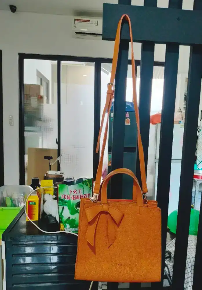 Tas orange Preloved