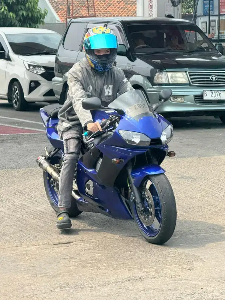 Yamaha YZF-R6 2002 GEN 1 RARE GRATIS HELM GLOVE BOOTS (JUAL BU)