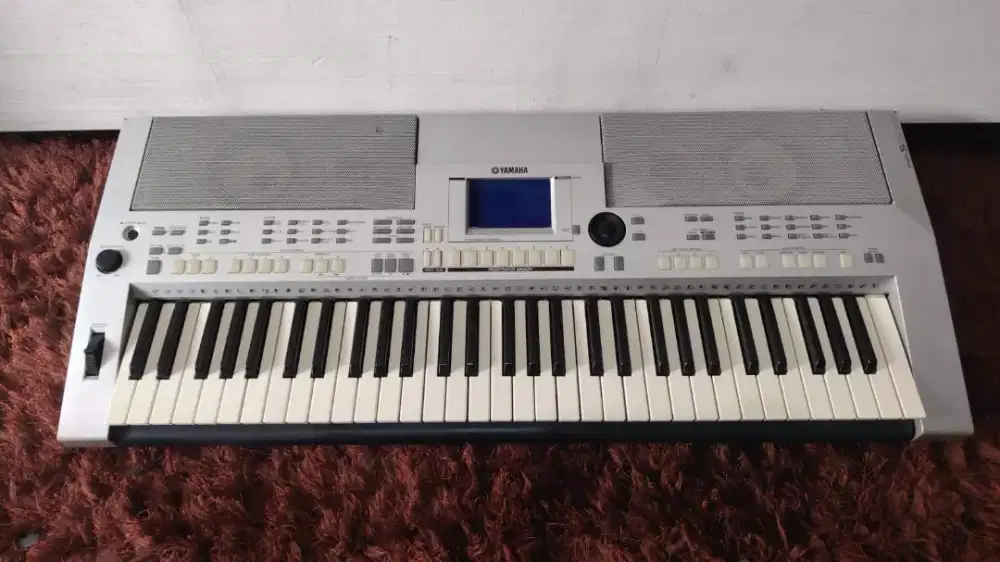 Keyboard Yamaha PSR-S500