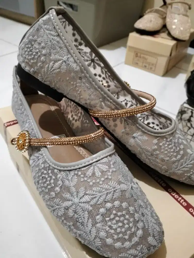Jual sepatu flat baru