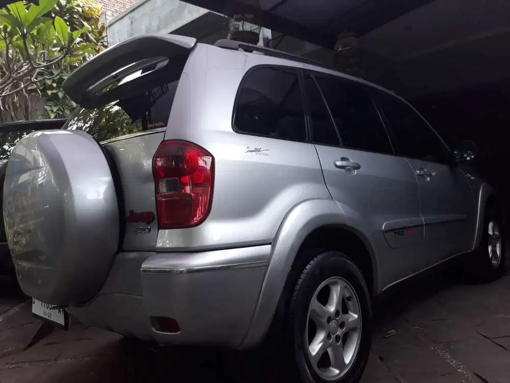 Toyota RAV4 2001 Bensin