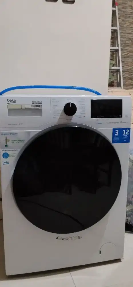 dijual cepat mesin cuci merk Beko 8 kg