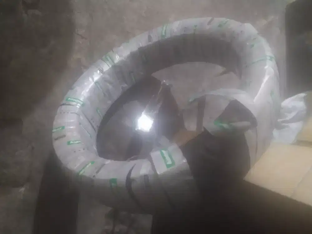 Ban tubeless Ascendo 130/70 R17