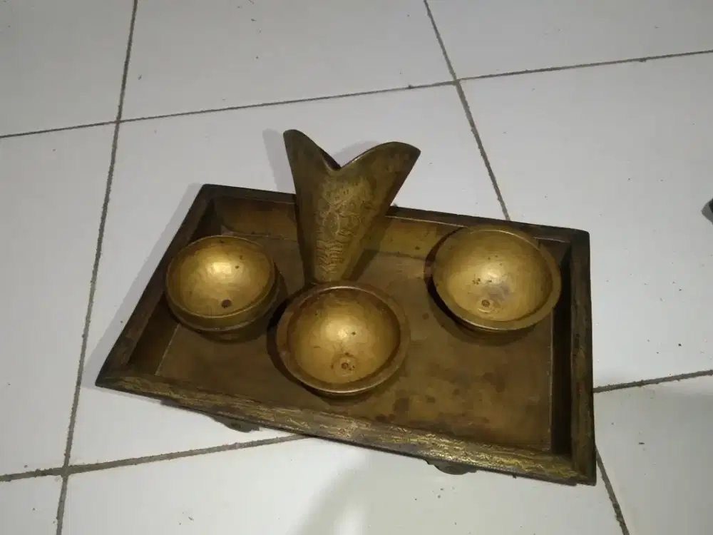 Tempat sirih antik