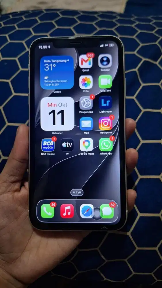 Iphone 11 64gb ex blibli (SA/A) resmi indonesia