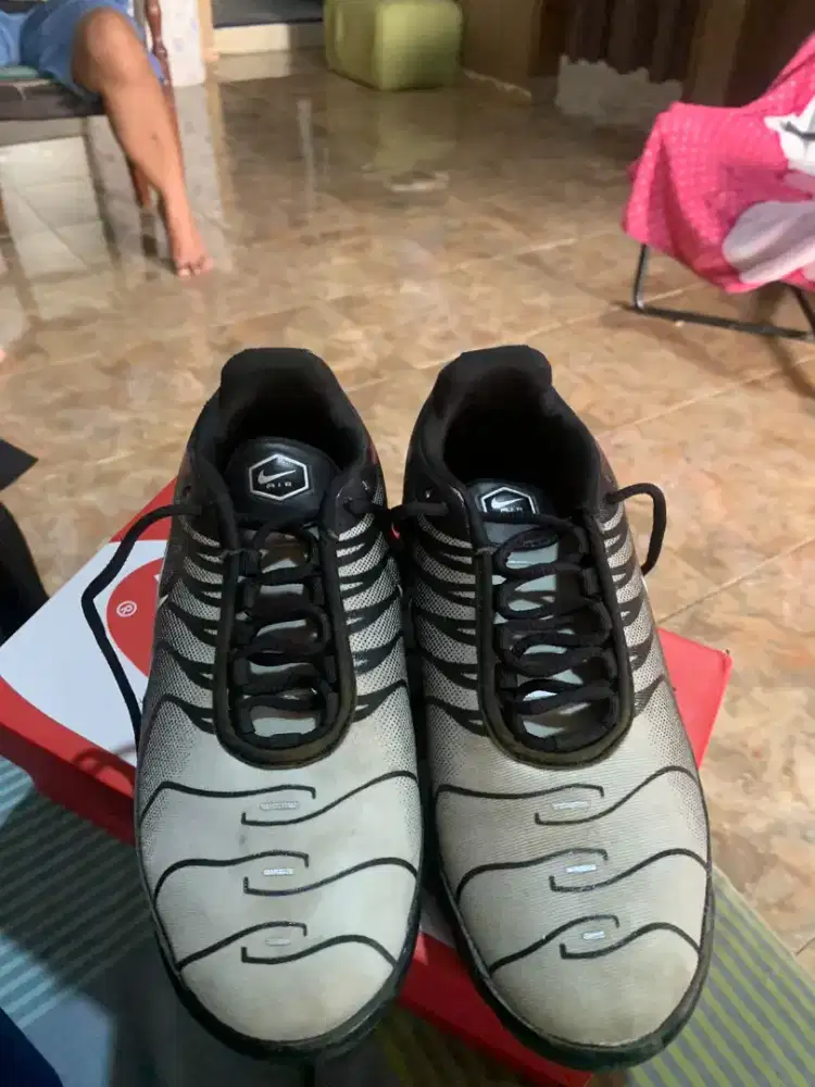 Nike TN size 41 baru pakai sekali, kekecilan