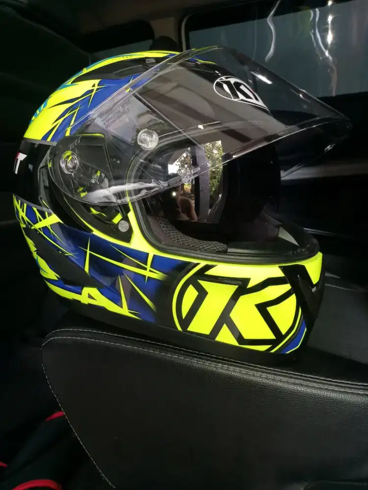 Helm KYT full face