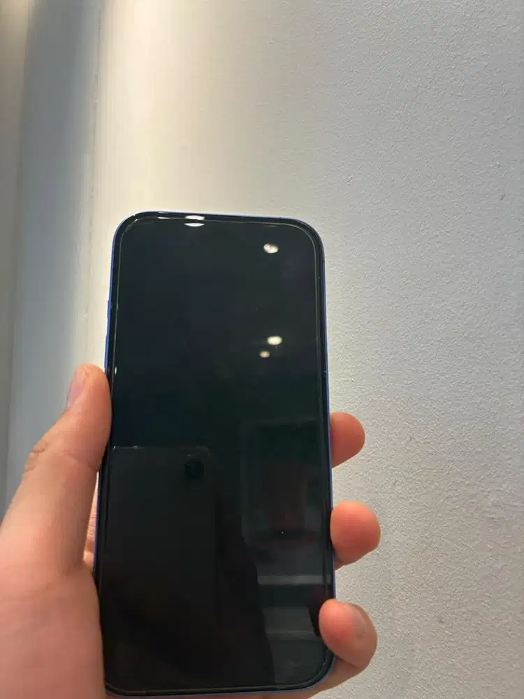 Iphone 16 second Marine Blue
