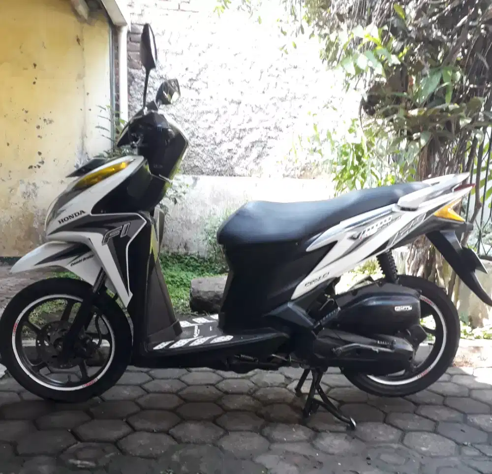 Honda vario 125 fi kzr cbs iss 2013 akhir original ok