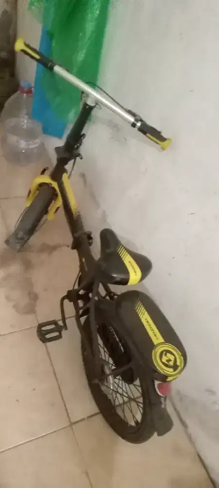 Dijual sepeda anak baru pakai bbrp kali