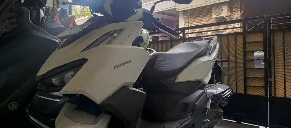 Dijual Cepat Vario 160 ABS White