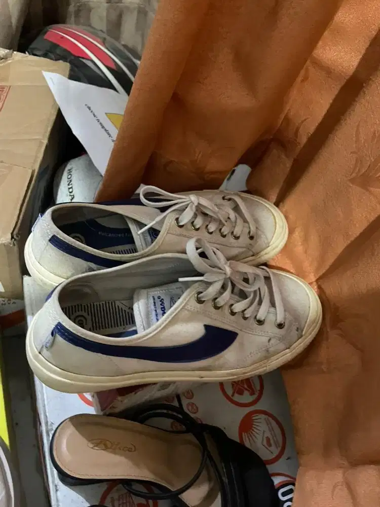 Compass Gazelle Low White Blue