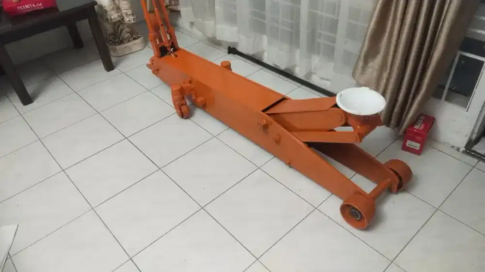 DONGKRAK BUAYA BESAR 10 TON