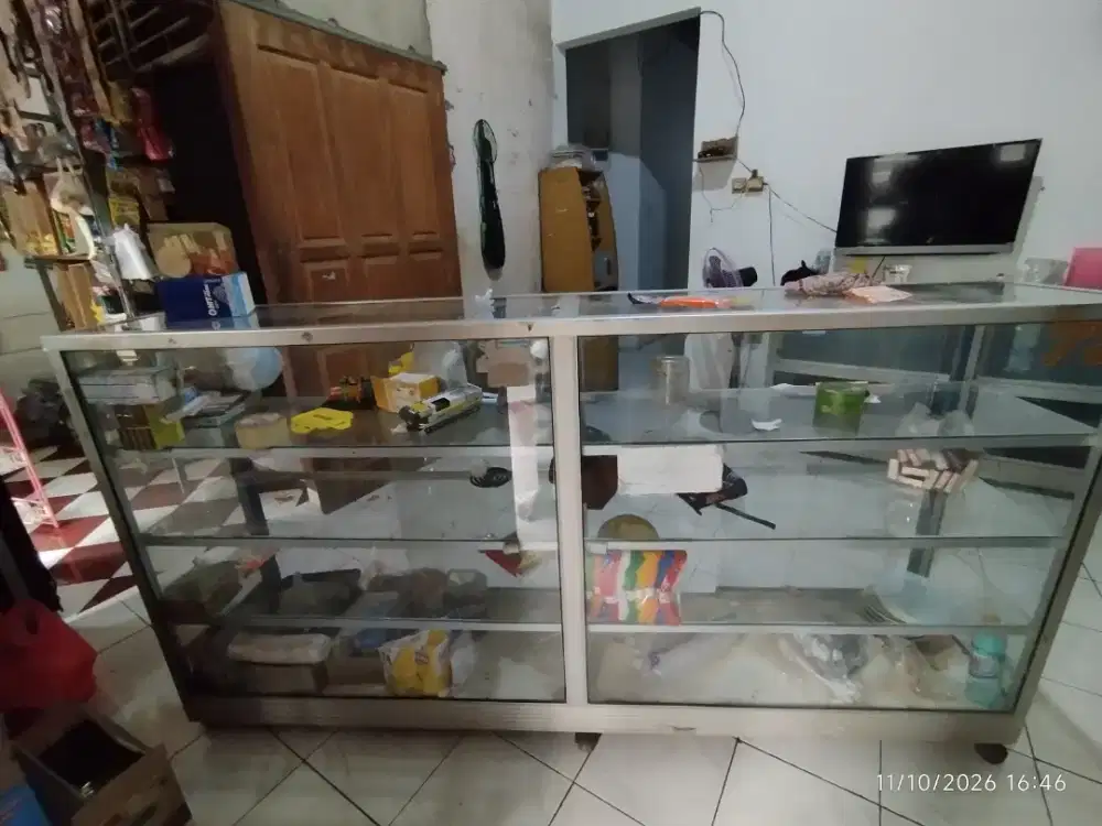 Etalase size 2 meter