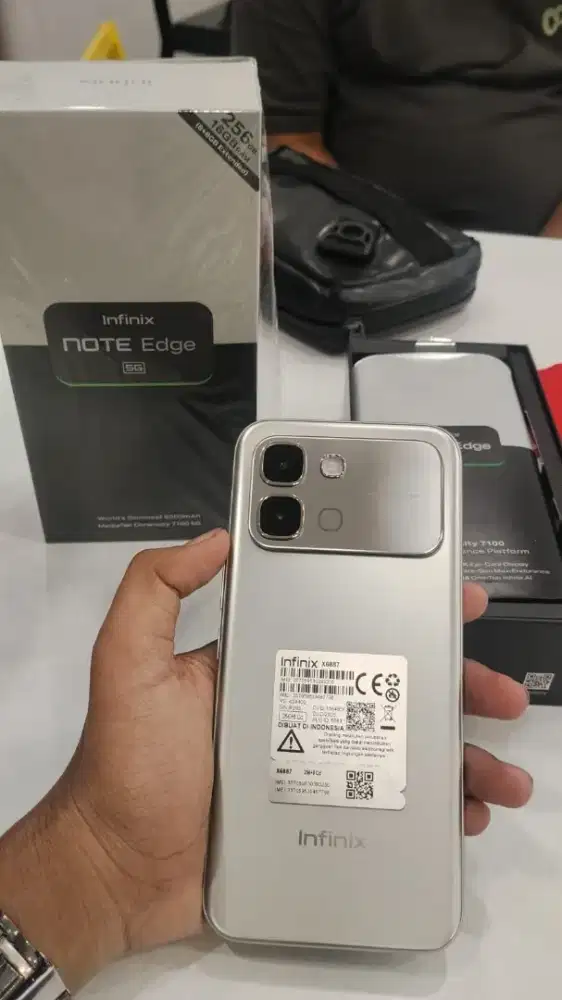 INFINIX NOTE EDGE 5G 8/128GB NFC SUPPORT WIRELESS CHARGING