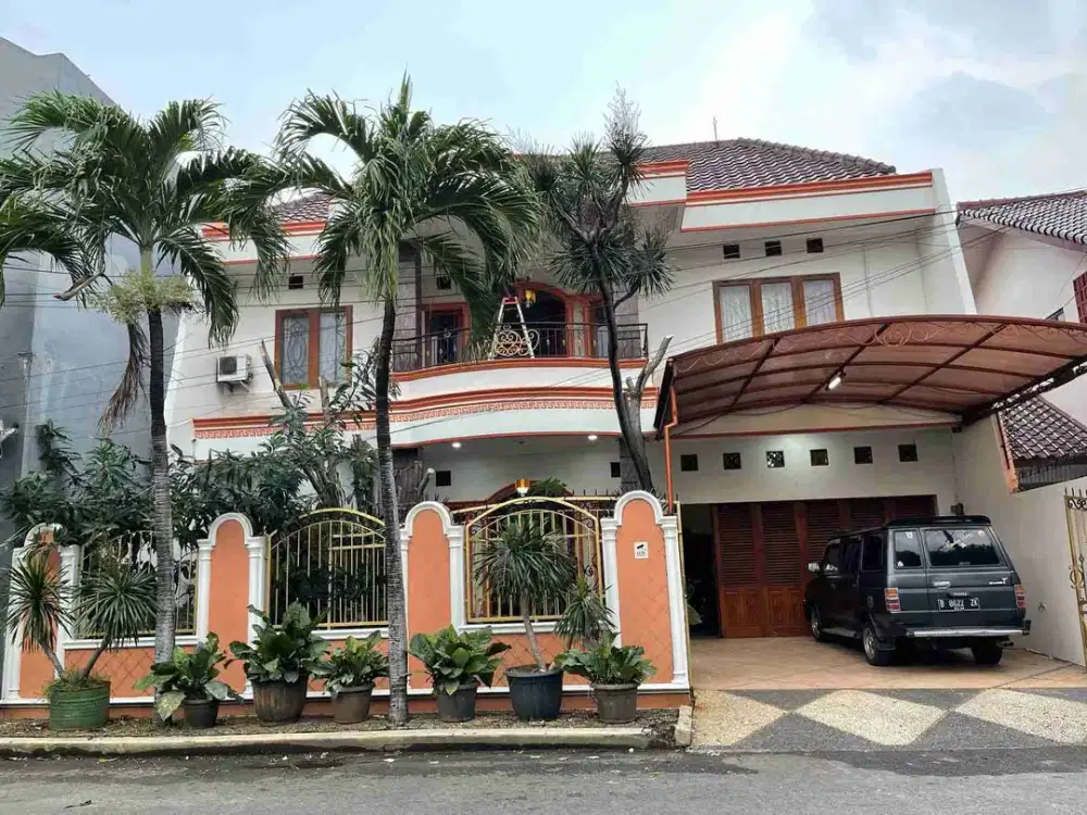 Rumah Mewah Dalam Komplek DKI Pondok Kelapa