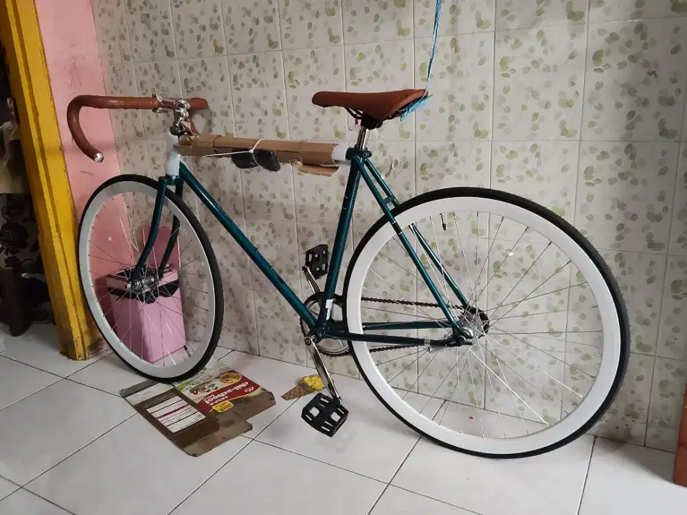 Sepeda fixie element tory