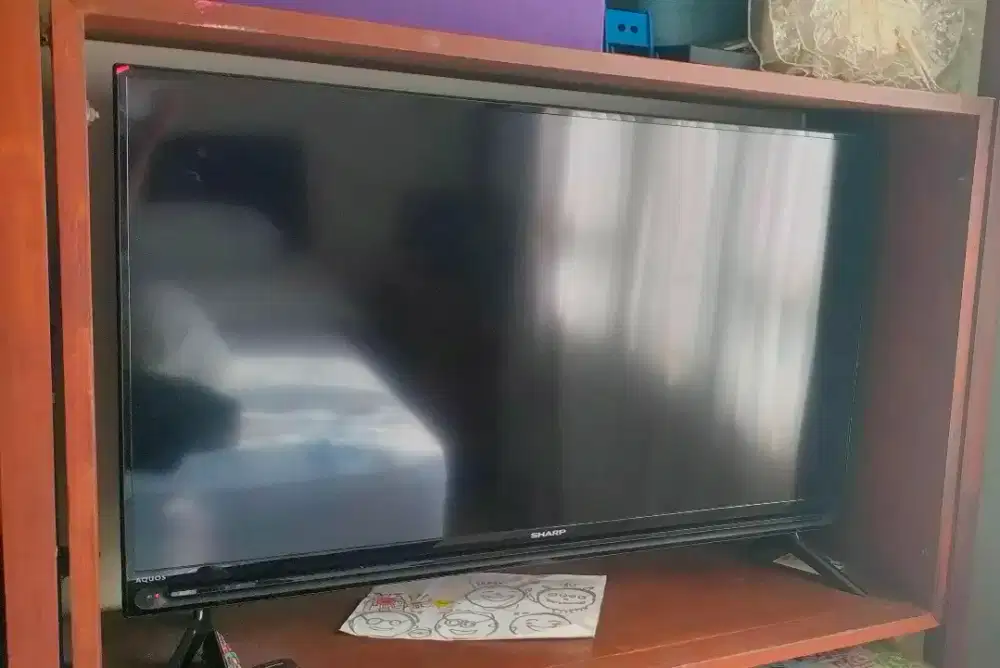 DIJUAL TV LED SHARP 40 INCH