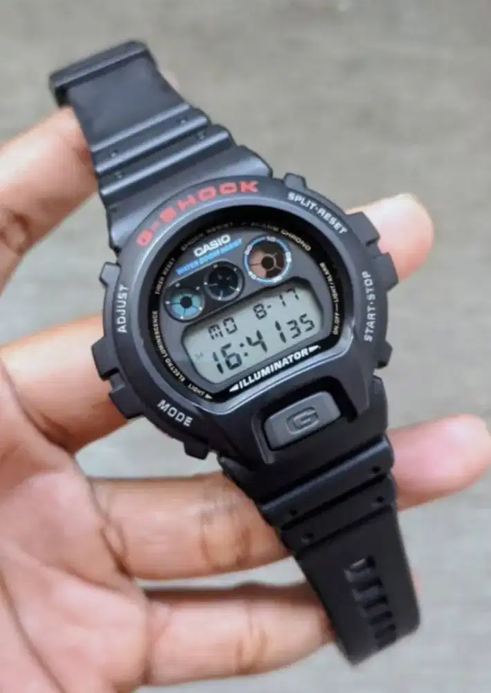 Casio G-Shock DW 6900-1VDR