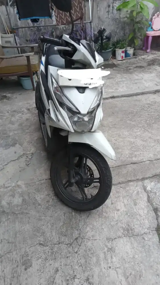 Beat fi 2019 putih
