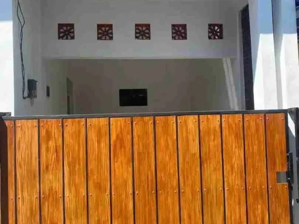 23jt rumah baru di wiyung ada carport? satu²nya segera laku!