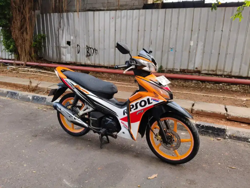 Honda Blade Repsol 125 Pajak Hidup Tahun 2014